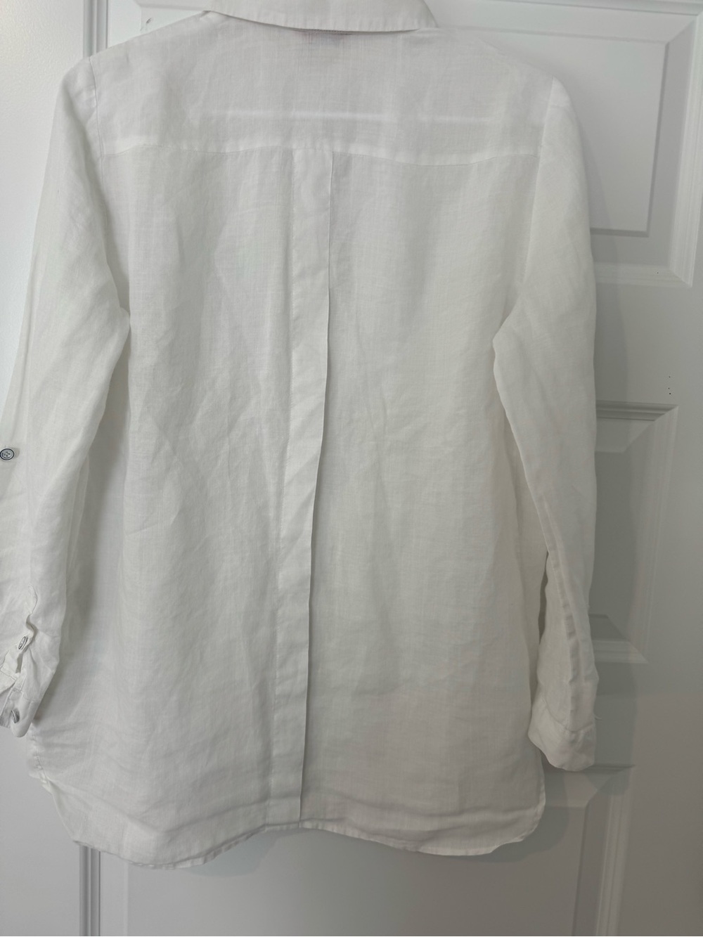 Everyday White Linen-Blend Button Front Shirt - Picture 5 of 7